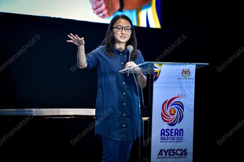 HANNAH YEOH