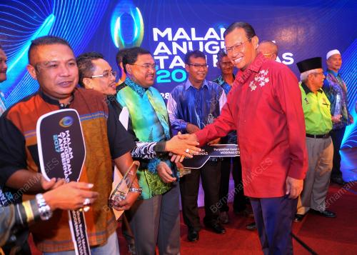 KL85_28032017_BERNAS