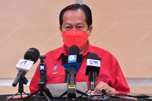 DATUK SERI AHMAD MASLAN