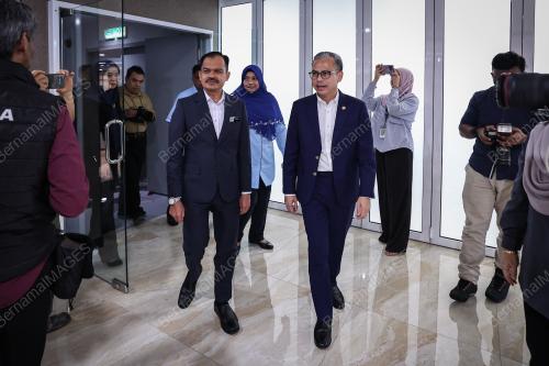 DATUK FAHMI FADZIL