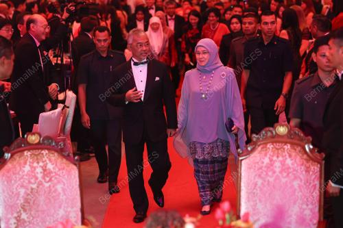 AL-SULTAN ABDULLAH RI'AYATUDDIN AL-MUSTAFA BILLAH SHAH