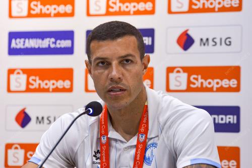 LUCAS ARAUJO