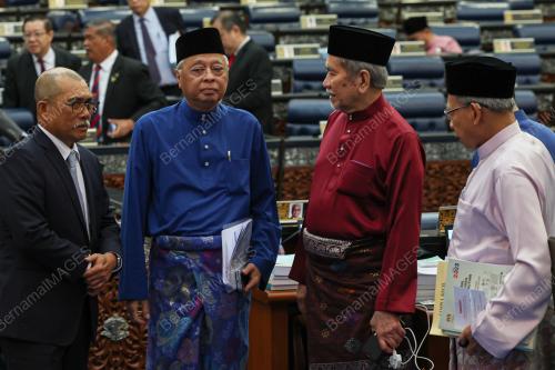 DATUK SERI ISMAIL SABRI YAAKOB