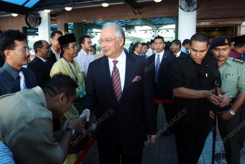 MOHD NAJIB TUN ABDUL RAZAK