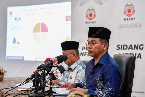 DATUK DR MOHD NA'IM MOKHTAR