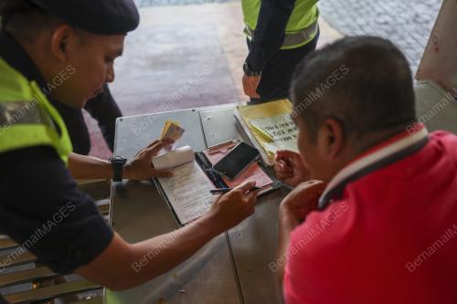 TINJAUAN PULANG KE KAMPUNG