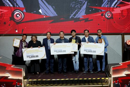 KL86_17122025_KKR_MEDIA