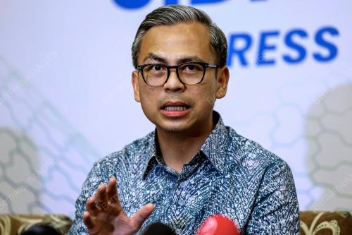 FAHMI FADZIL
