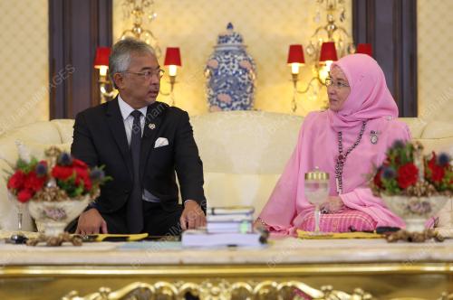 AL-SULTAN ABDULLAH RI'AYATUDDIN AL-MUSTAFA BILLAH SHAH