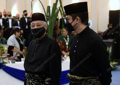 DATUK SERI ISMAIL SABRI YAAKOB