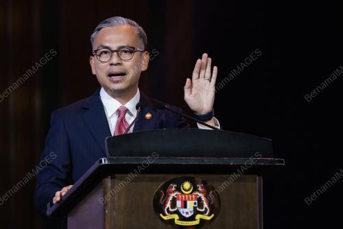 DATUK FAHMI FADZIL