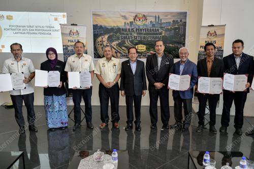 DATUK SERI AHMAD MASLAN