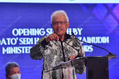 DATUK SERI HAMZAH ZAINUDDIN