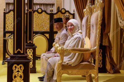 AL-SULTAN ABDULLAH RIÃ•AYATUDDIN AL-MUSTAFA BILLAH SHAH