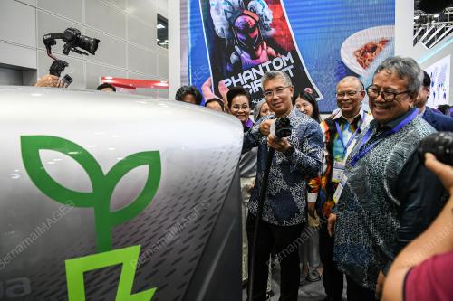 TENGKU DATUK SERI ZAFRUL ABDUL AZIZ