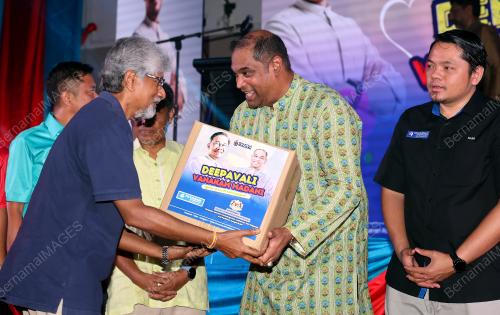 DATUK SERI RAMANAN RAMAKRISHNAN