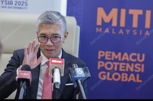 TENGKU DATUK SERI ZAFRUL ABDUL AZIZ