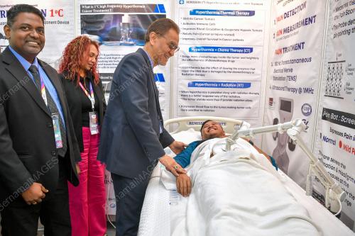 DATUK SERI DR DZULKEFLY AHMAD