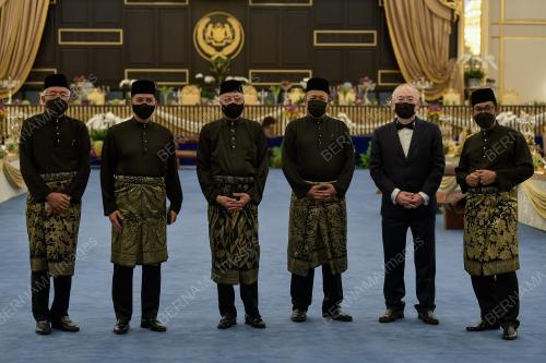SANTAPAN MALAM MEMULIAKAN MAJLIS MESYUARAT RAJA-RAJA KE-257