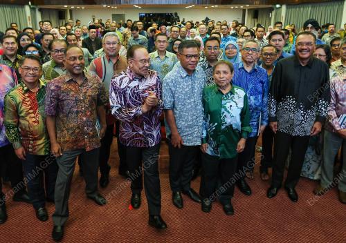 DATUK SERI ANWAR IBRAHIM