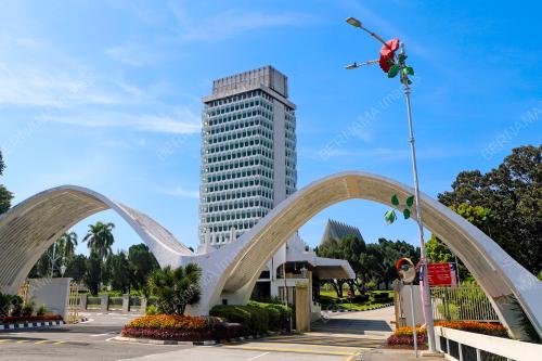 BANGUNAN PARLIMEN