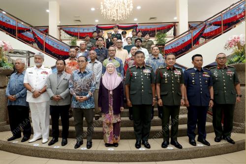 DATUK SERI DR WAN AZIZAH WAN ISMAIL