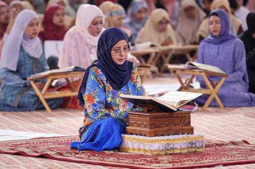 RAJA ZARITH SOFIAH