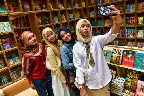 TINJAUAN RIADAH