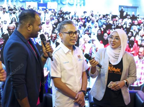 FAHMI FADZIL