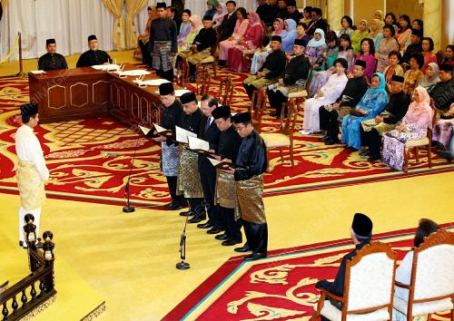MENTERI-MENTERI