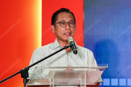 AZMAN ADNAN