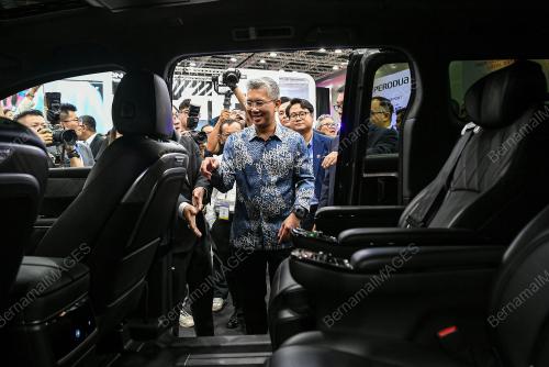 TENGKU DATUK SERI ZAFRUL ABDUL AZIZ