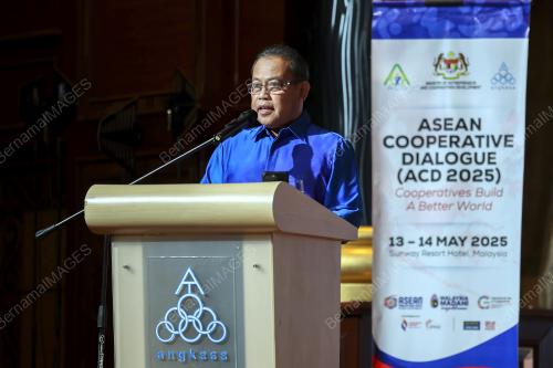 DATUK SERI DR ABDUL FATTAH ABDULLAH