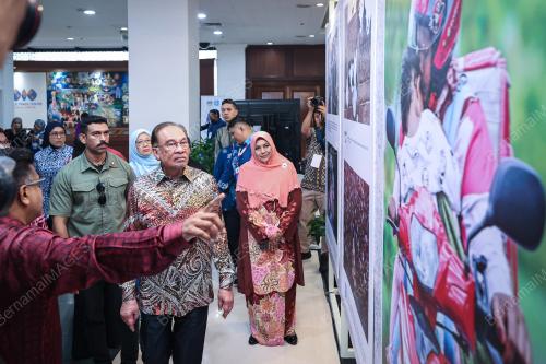 DATUK SERI ANWAR IBRAHIM