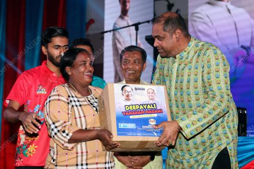 DATUK SERI RAMANAN RAMAKRISHNAN