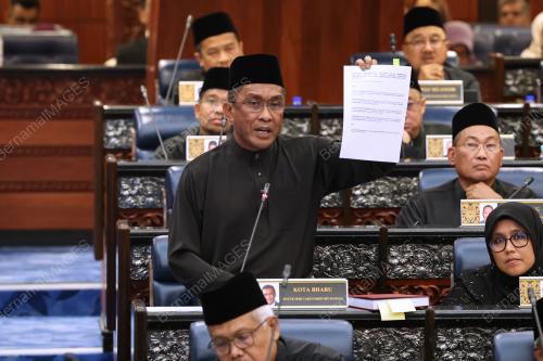 DATUK SERI TAKIYUDDIN HASSAN