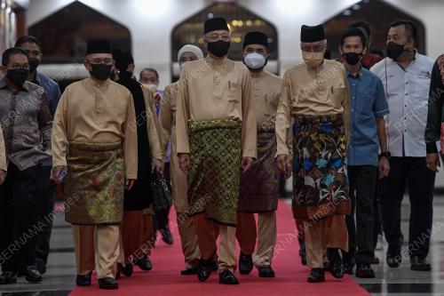 DATUK SERI ISMAIL SABRI YAAKOB