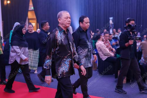 DATUK SERI FADILLAH YUSOF