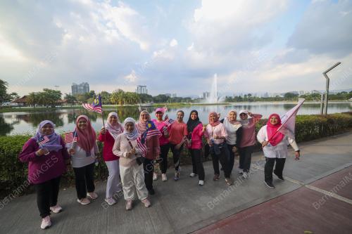BRISK WALK BERSAMA BENITA