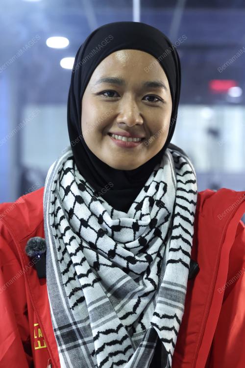 FARAH LEE