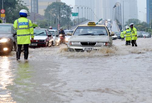 BANJIR KILAT