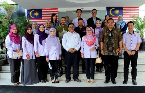 KL89_20092018_UMT