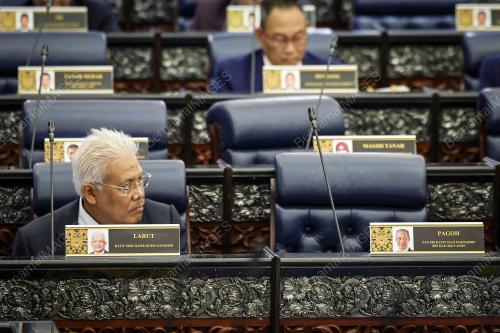 DATUK SERI HAMZAH ZAINUDDIN