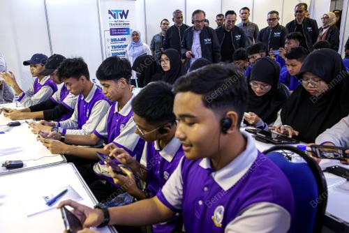 DATUK SERI ANWAR IBRAHIM