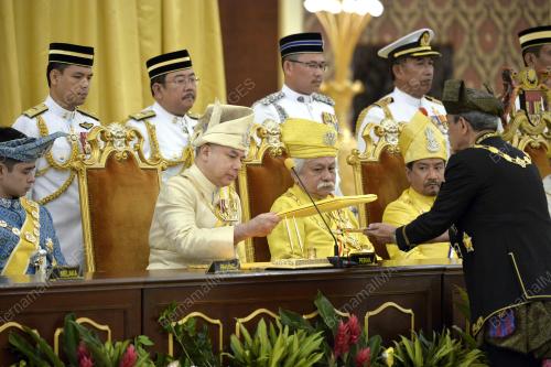 KL89_31012019_AGONG_BN201901289402