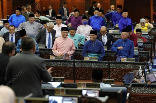 DATUK SERI ISMAIL SABRI YAAKOB