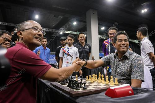 KL90_14092017_PARA_BN201709135464