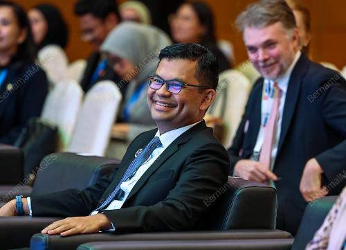 AKMAL NASRULLAH MOHD NASIR