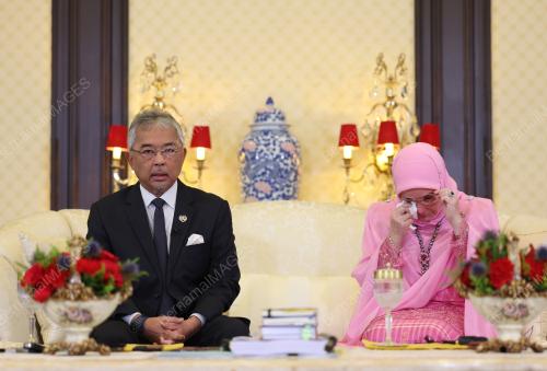 AL-SULTAN ABDULLAH RI'AYATUDDIN AL-MUSTAFA BILLAH SHAH