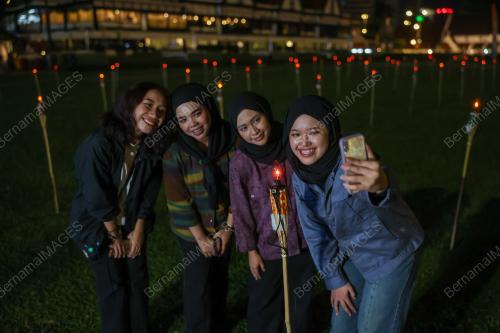 MALAM 7 LIKUR DATARAN MERDEKA